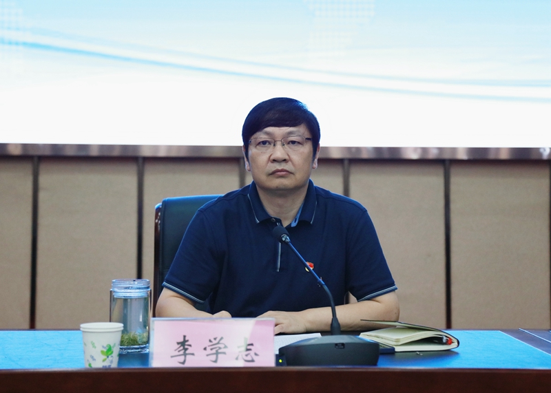 校长李学志讲话